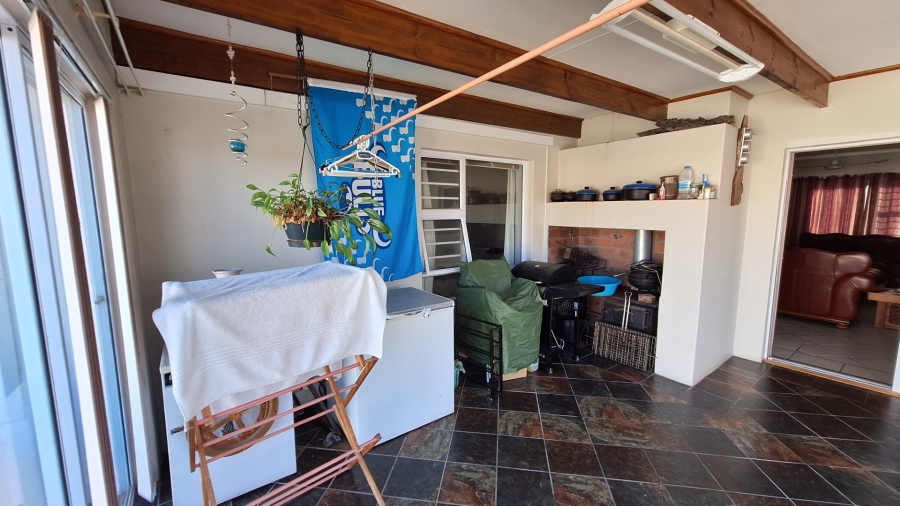 5 Bedroom Property for Sale in Port Owen Western Cape